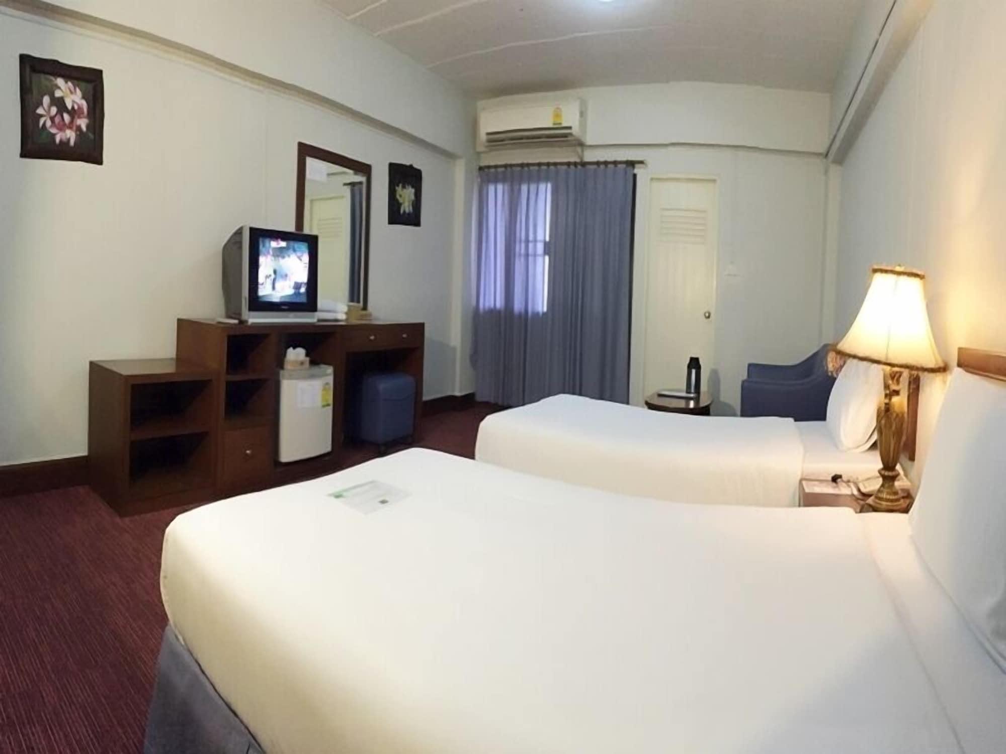 The Canal Hotel Bangkok Exterior photo