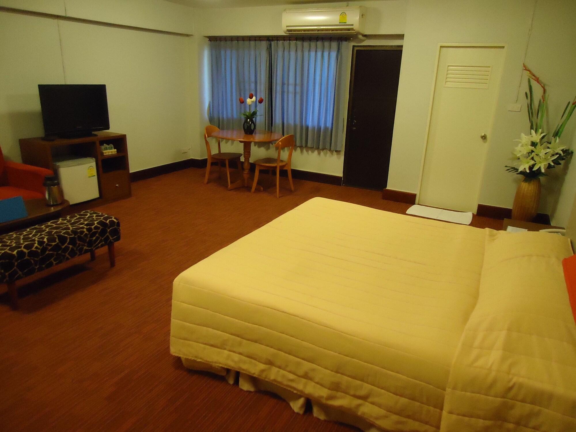 The Canal Hotel Bangkok Exterior photo