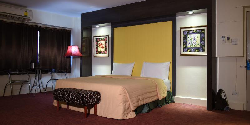 The Canal Hotel Bangkok Exterior photo