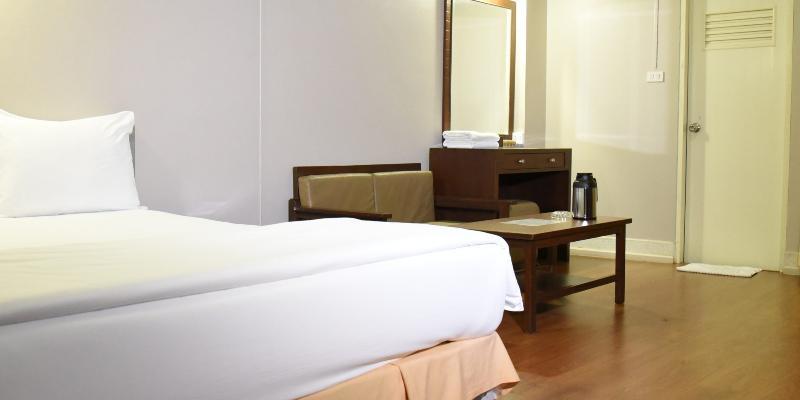 The Canal Hotel Bangkok Exterior photo