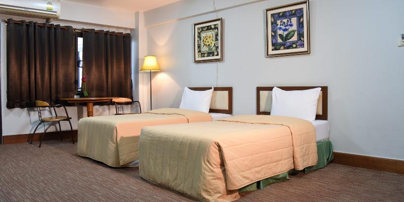The Canal Hotel Bangkok Exterior photo